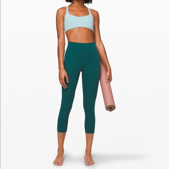 Lululemon Wunder Under Crop - Picture 4 of 4